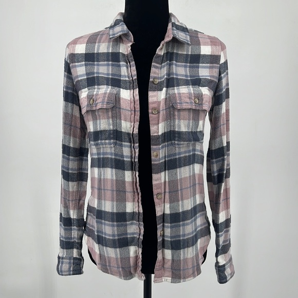 American Eagle Outfitters Classic Fit Ahh-Mazingly Soft Flannel Button Down sz.S - Picture 1 of 10